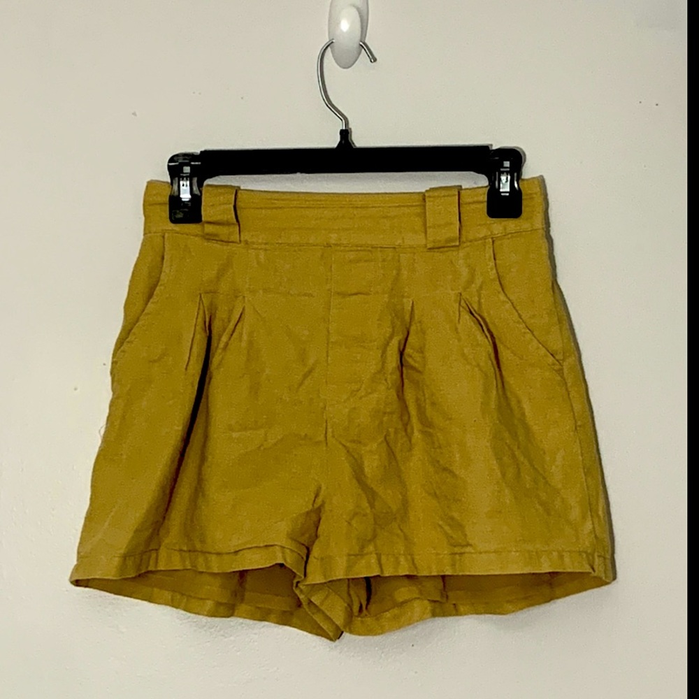 American eagle high Waisted shorts!